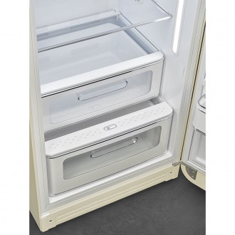 Холодильник Smeg FAB28RCR6 Холодильник Smeg FAB28RCR6