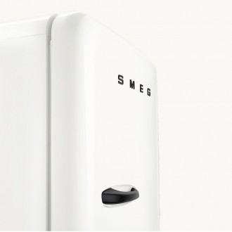 Холодильник SMEG FAB28RDPCW6 Холодильник SMEG FAB28RDPCW6