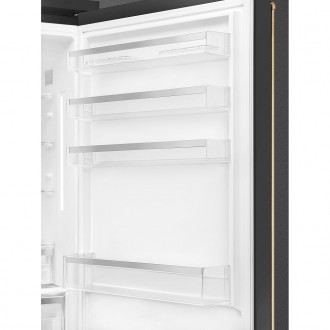 Холодильник Smeg FA8005RAO6