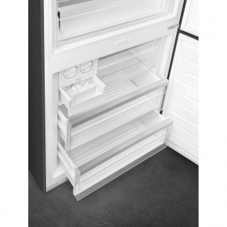 Холодильник Smeg FA8005RAO6