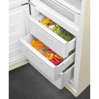 Холодильник Smeg FAB32LCR6