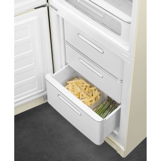 Холодильник Smeg FAB32LCR6