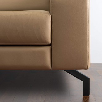 Мебельная ножка Ipea Fire (20FFIRC130Z) хром Мебельная ножка Ipea Fire (20FFIRC130Z) хром