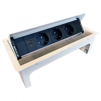 Розеточный блок ASA Versanet 3x220+1USB белый 9010 (060.31F.00032)